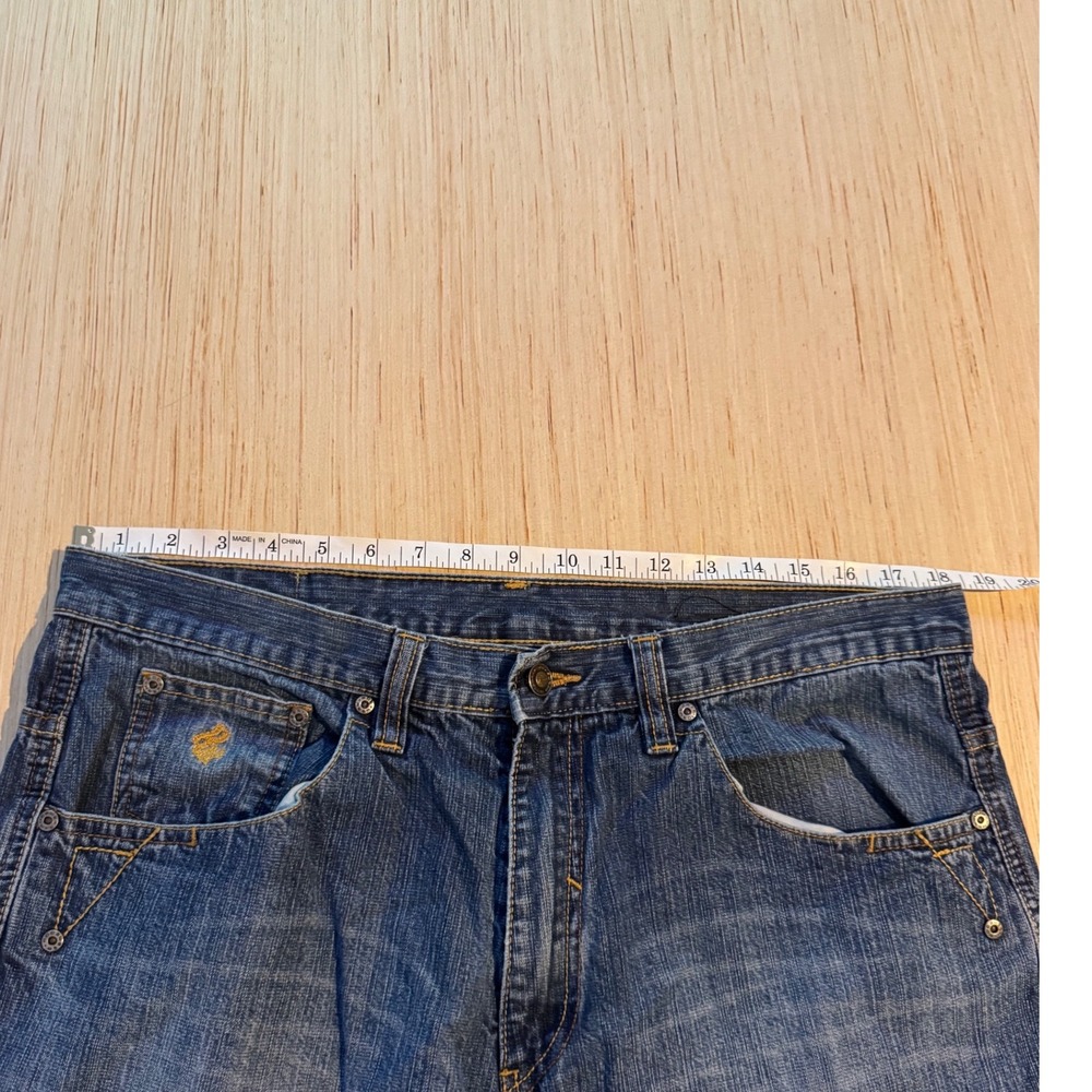 Rocawear Mens Baggy Denim Shorts Blue Medium Wash Embroidered Y2K Size 36 28 - Picture 6 of 8